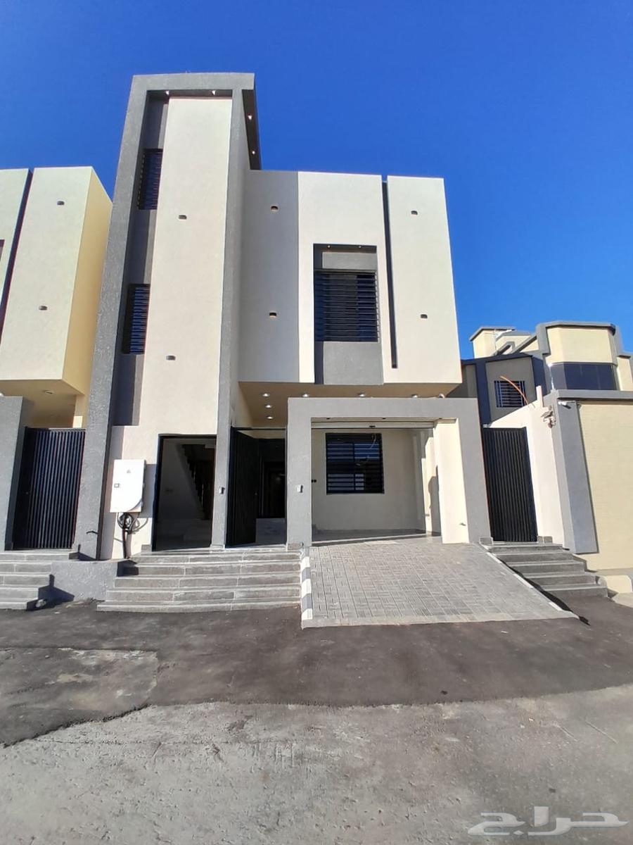 للبيع شقه دور ارضي تمليك بمدخل سيارة بسعر 520الف 6غرف64550427641601110