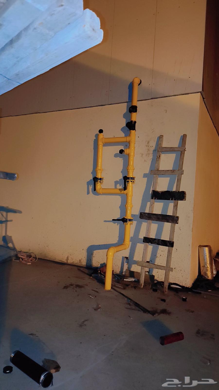 Central gas extensions, safety systems, and network chamber64563344691969112