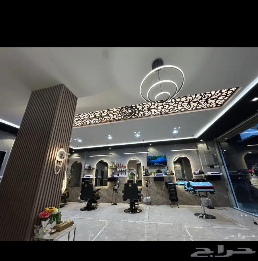 صالون رجالي فخم وموقعه مميز لتقبيل64572751714945112