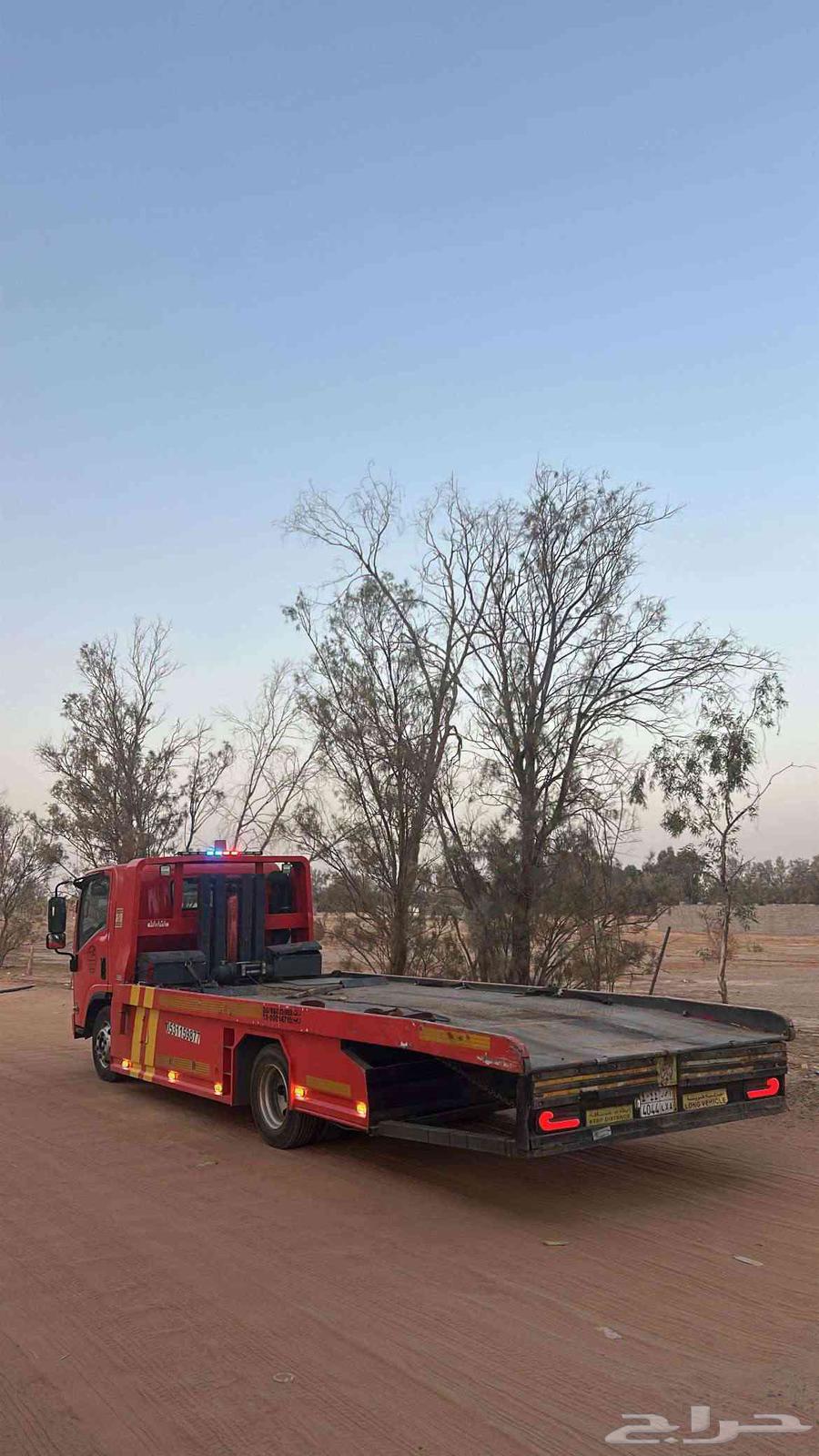 سطحه هيدروليك فل كامل داخل تبوك التواصل64572819237505111