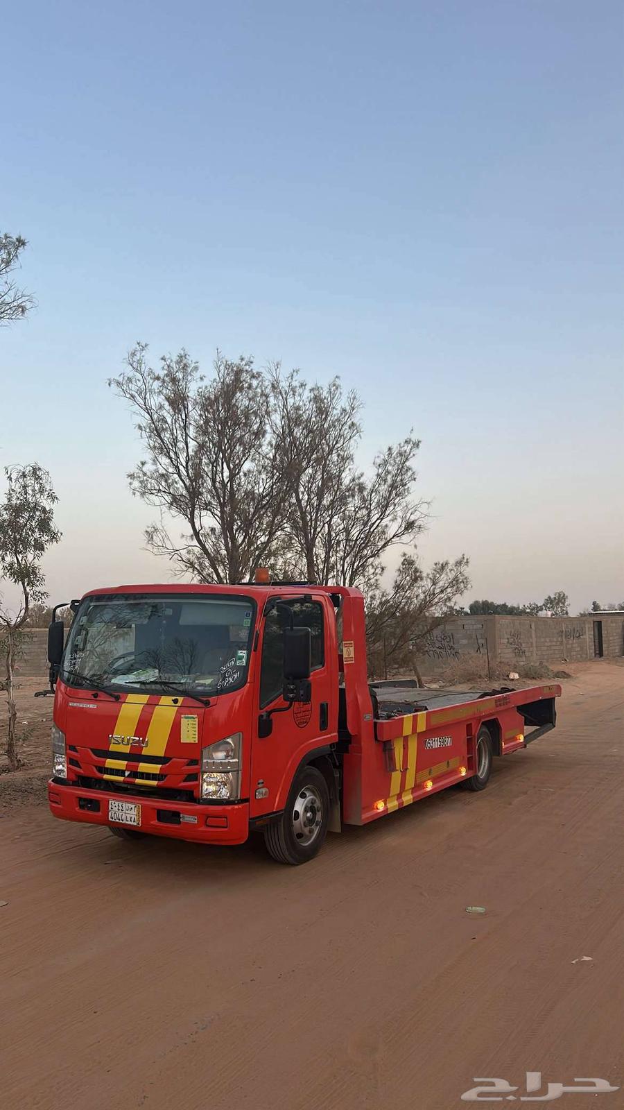 سطحه هيدروليك فل كامل داخل تبوك التواصل64572819237505110