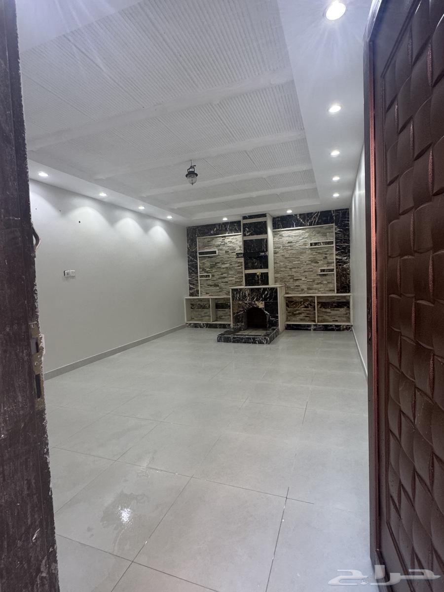 Front Yarmouk Living Area64563251263105111
