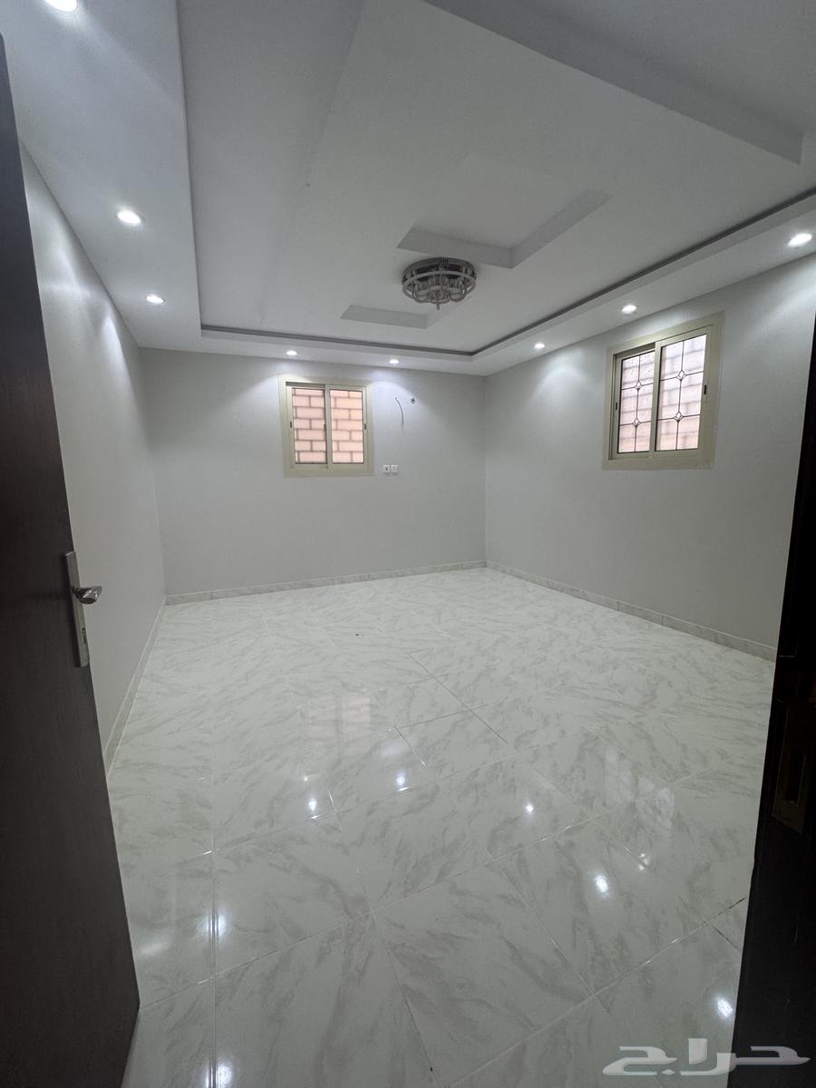 Front Yarmouk Living Area64563251263105114