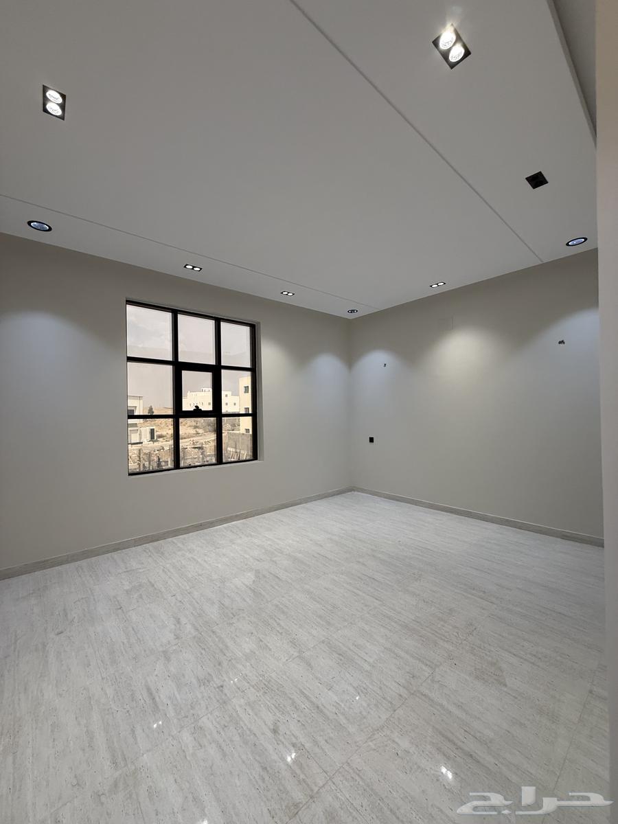 For sale: upper floor duplex, 9 rooms, opposite Damak Club and near Bahs64572767565569114