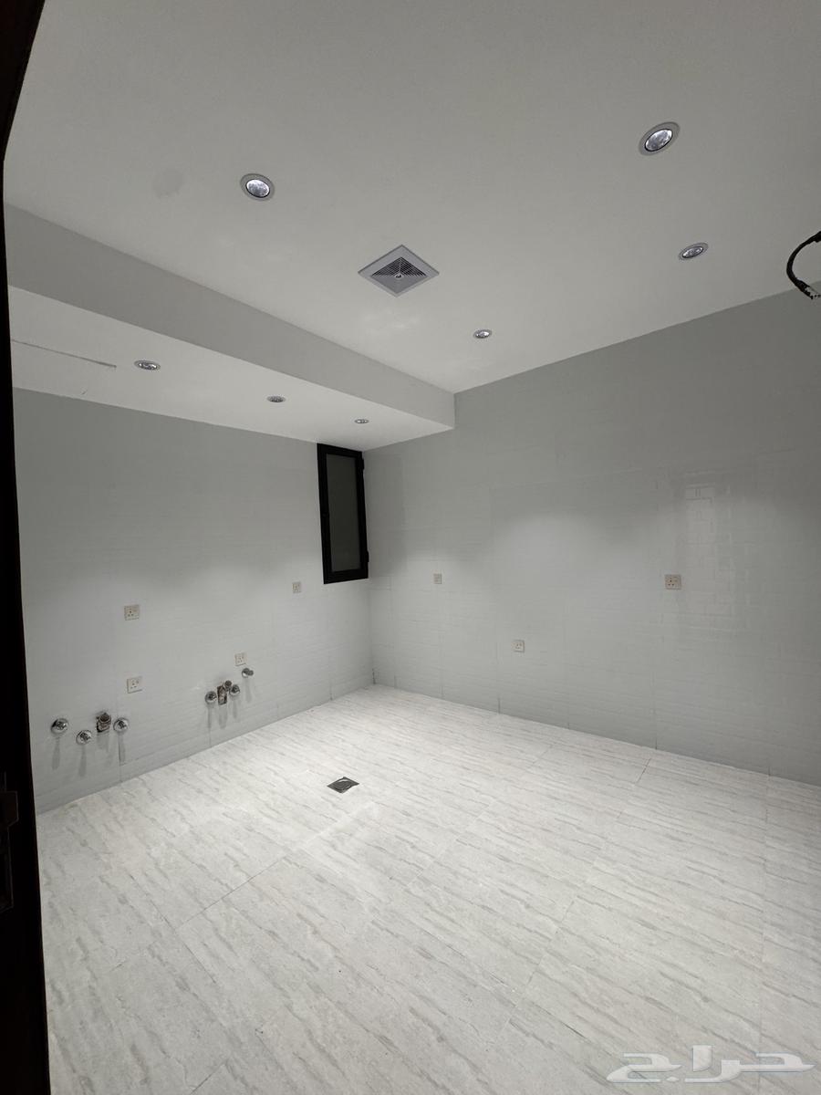 فله روف علوي حي مروج الأمير سعر 810 الف64563251079170113