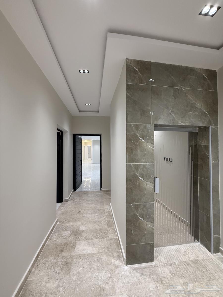 For sale: upper floor duplex, 9 rooms, opposite Damak Club and near Bahs64572767565569110