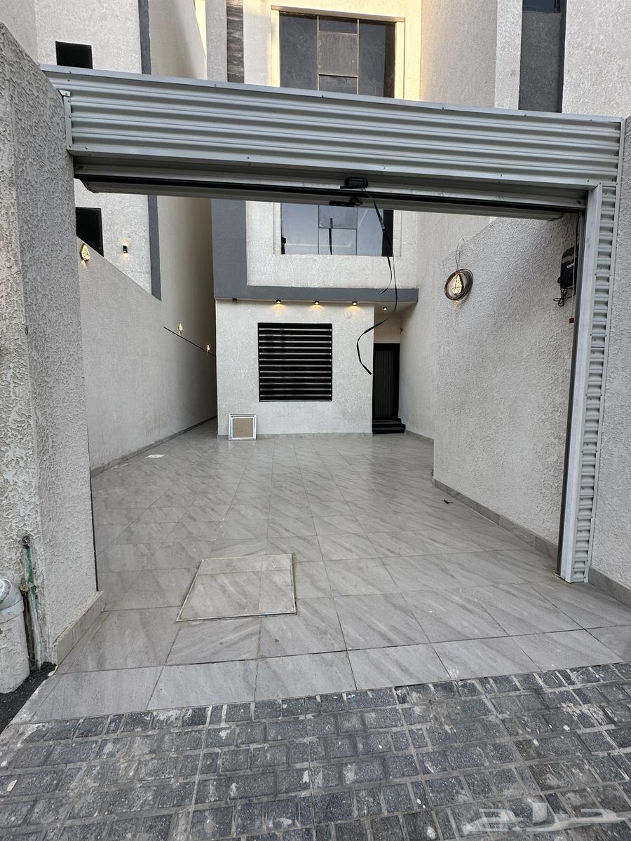 شقق وسيعة نظام ادوار بمداخل خاصة المحالة بالقرب من العثيم64572719889921110