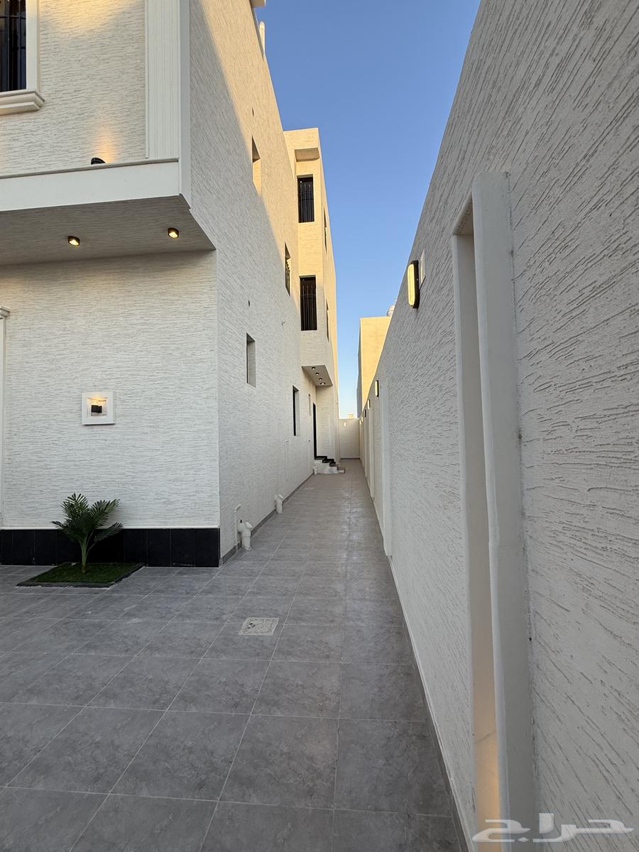 للبيع فلل دبلكس دورين وملحق بضيافات خارجيه شمال الخميس64563250788993114