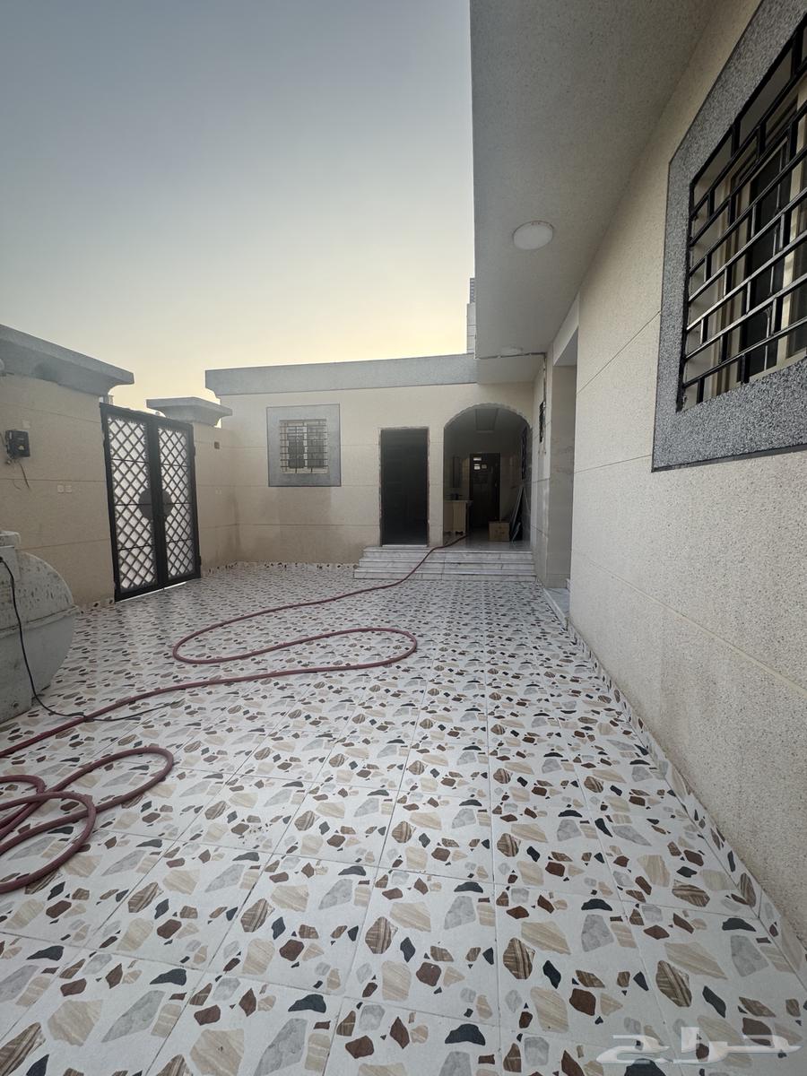 Front Yarmouk Living Area64563251263105110