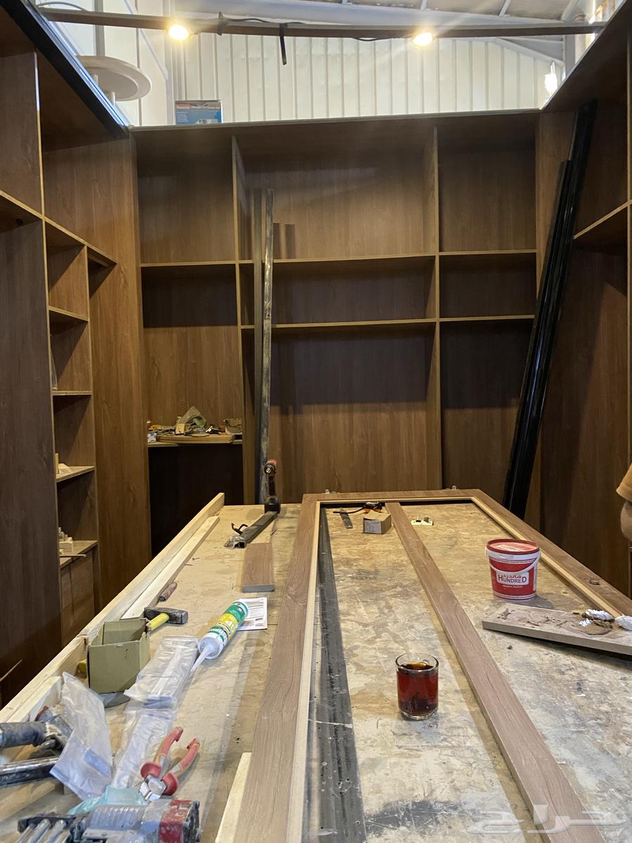 Decorative Technician64563390404610110