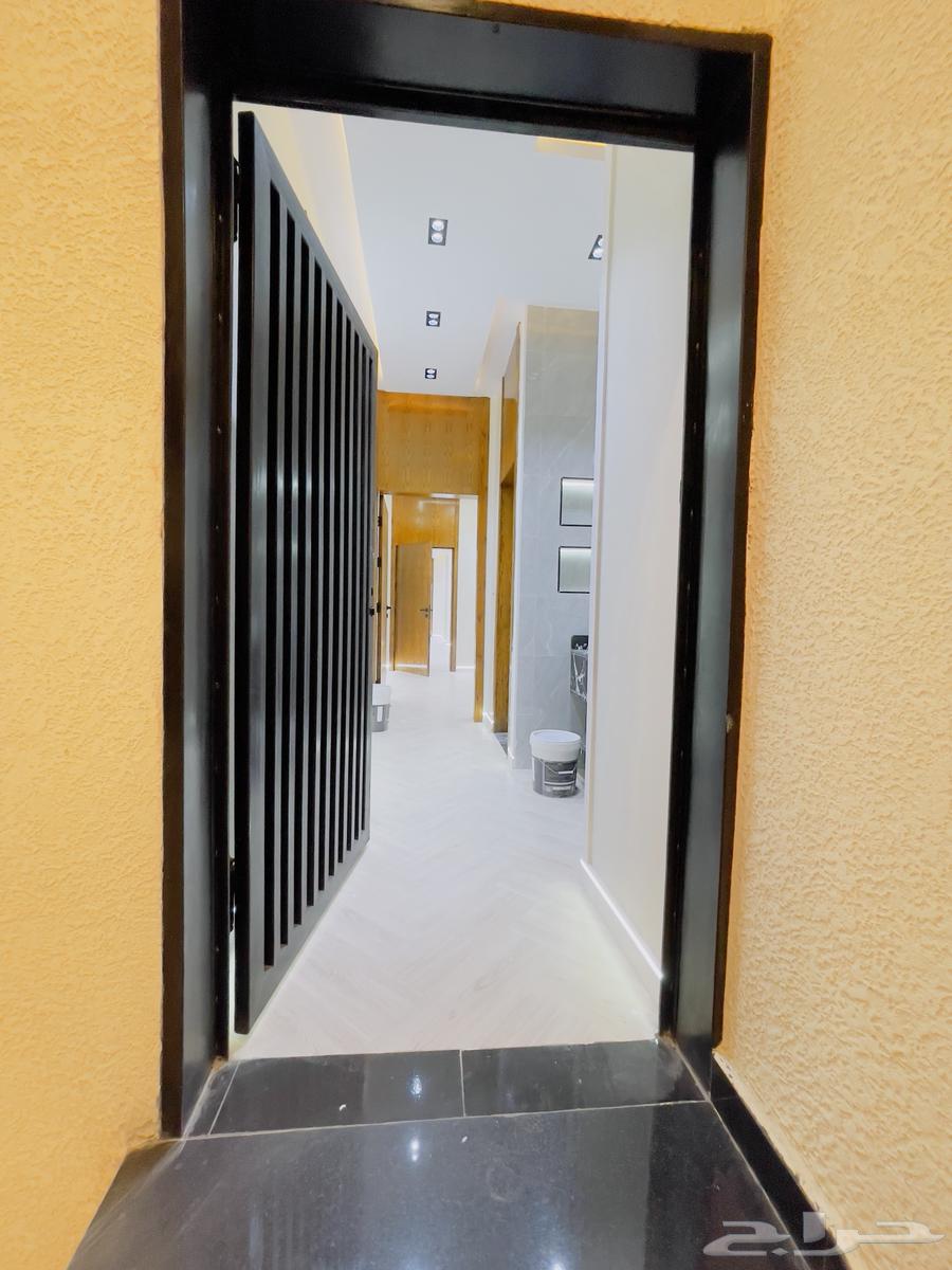 للبيع شقق تمليك ارضي بحوش مدخل سيارة حي الموسى64572751514115113