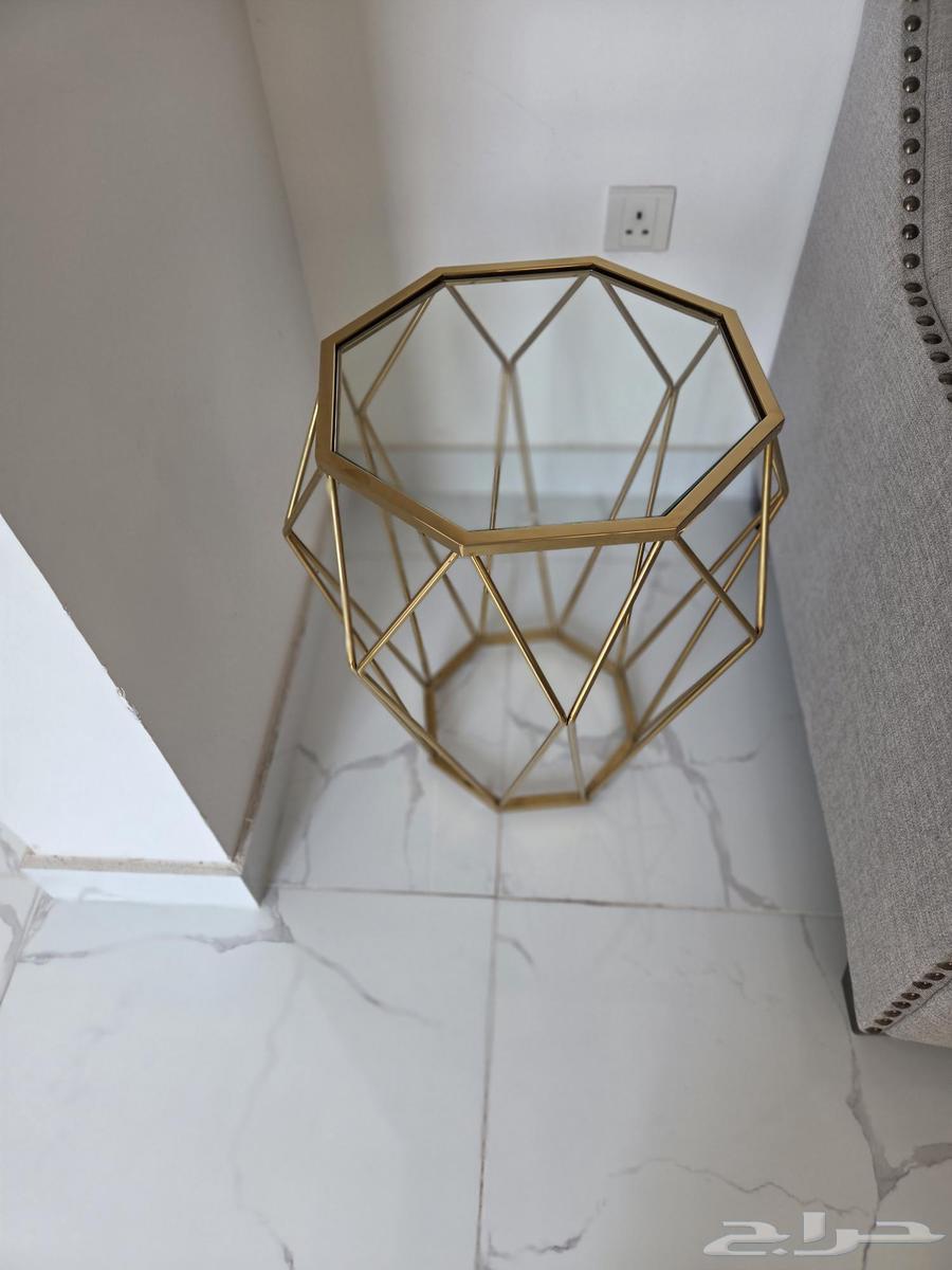 طاولات خدمه فخمه من شركة ميداس وكرسي من ايكيا64563421374979111