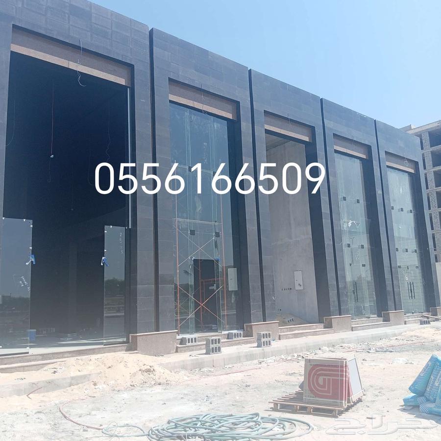 Single tempered glass and double aluminum structure for administrative offices and partitions64563391438337111