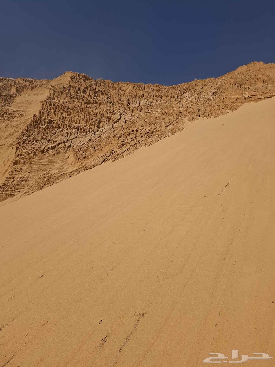 كساره بحص ابيض ورمل احمر وابيض واسفلت64563438118659111