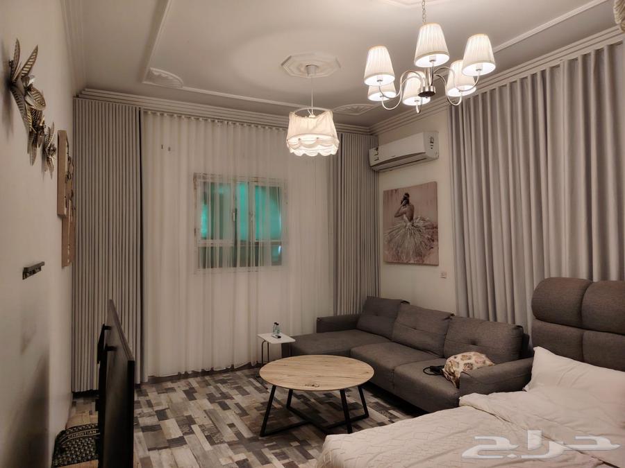 تنجيد لتفصيل جميع انواع الكنب والمجالس ويوجد تفصيل ستائر64572819253890113