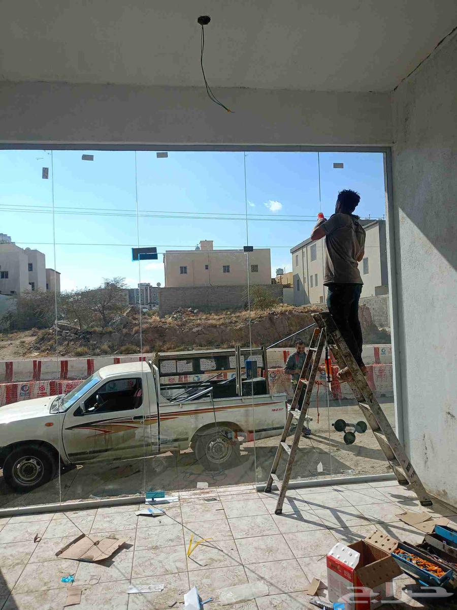 زجاج سكريت منطقة الجنوب عسير64572802981633111
