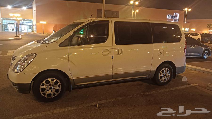 توصيل طالبات الجامعات والموظفات ومشاوير خاصه64572752722049111