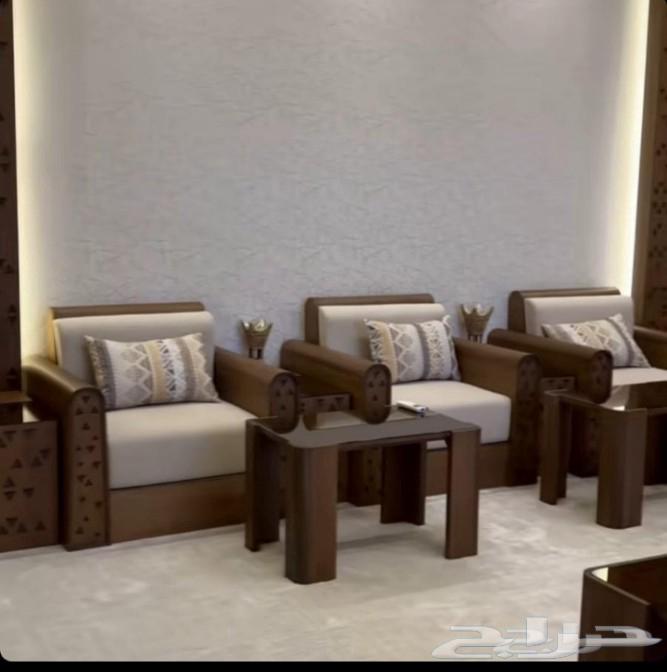 Detail all types of sofas and seating arrangements, cushions, and curtains according to64563313914499113