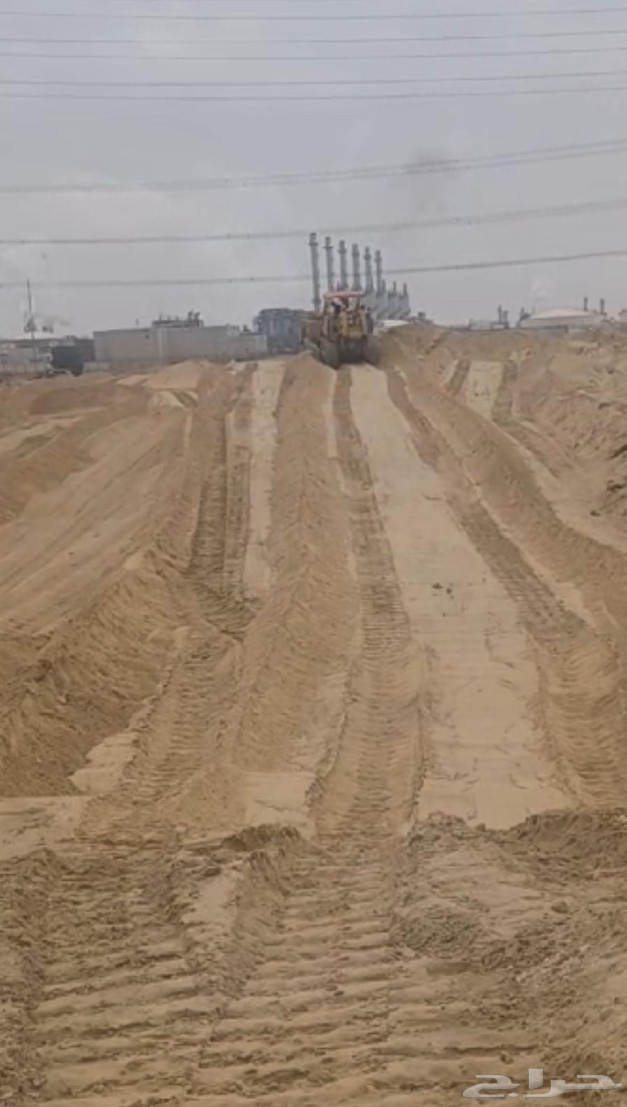 مقاول حفر وردم وتسوية جميع إعمال المقاولات64563298072706112