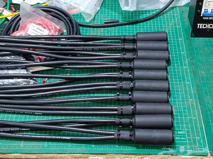 محل الكترونيات وانضم مكبرات الصوت وجميع اجهزت الكماليات64563328900995113