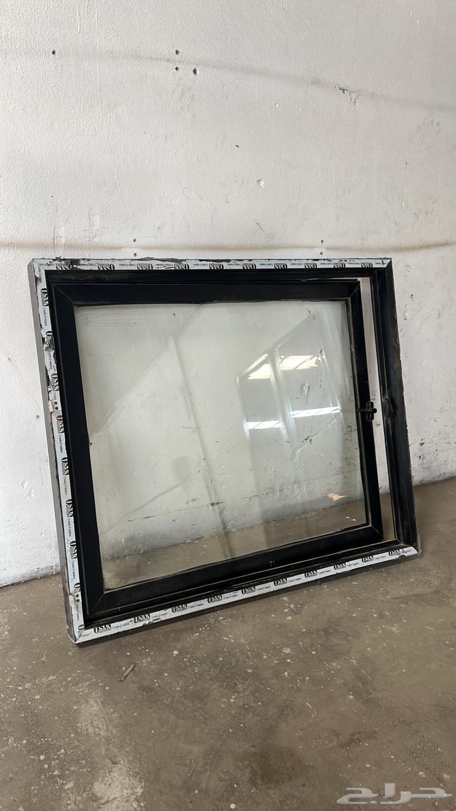 Iron door, aluminum window, desert air conditioner, plastic tank64572965850114113