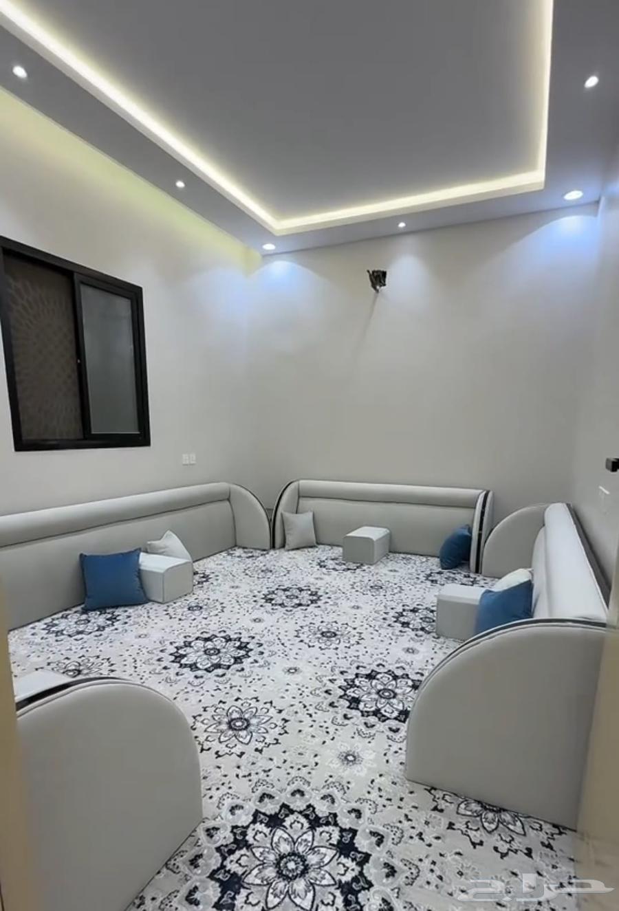 Sofa with separate wooden armrests, separate fiber cushion, sofa upholstery, WiFi, separate 05564582437992450113