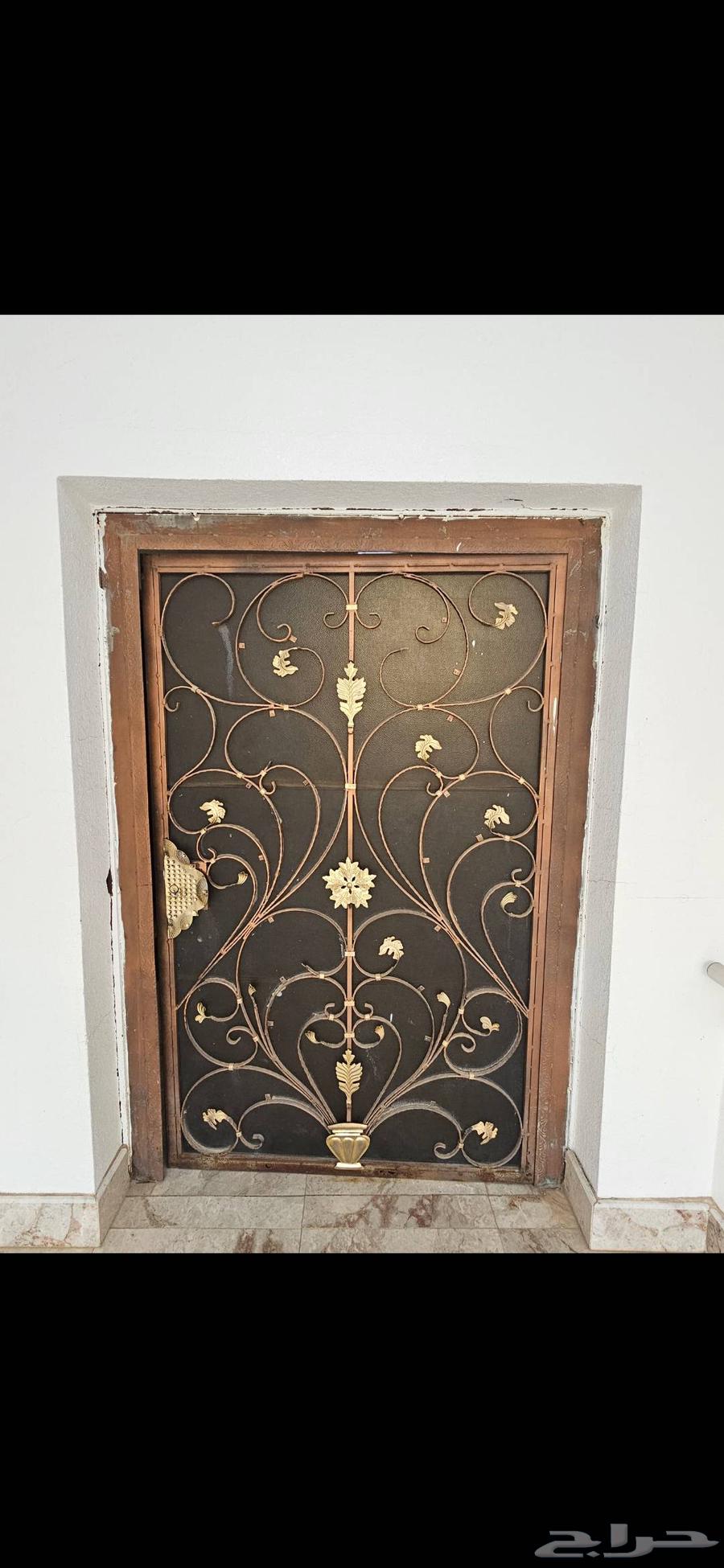 باب حديد عماره و باب حديد حوش.64582471007234110