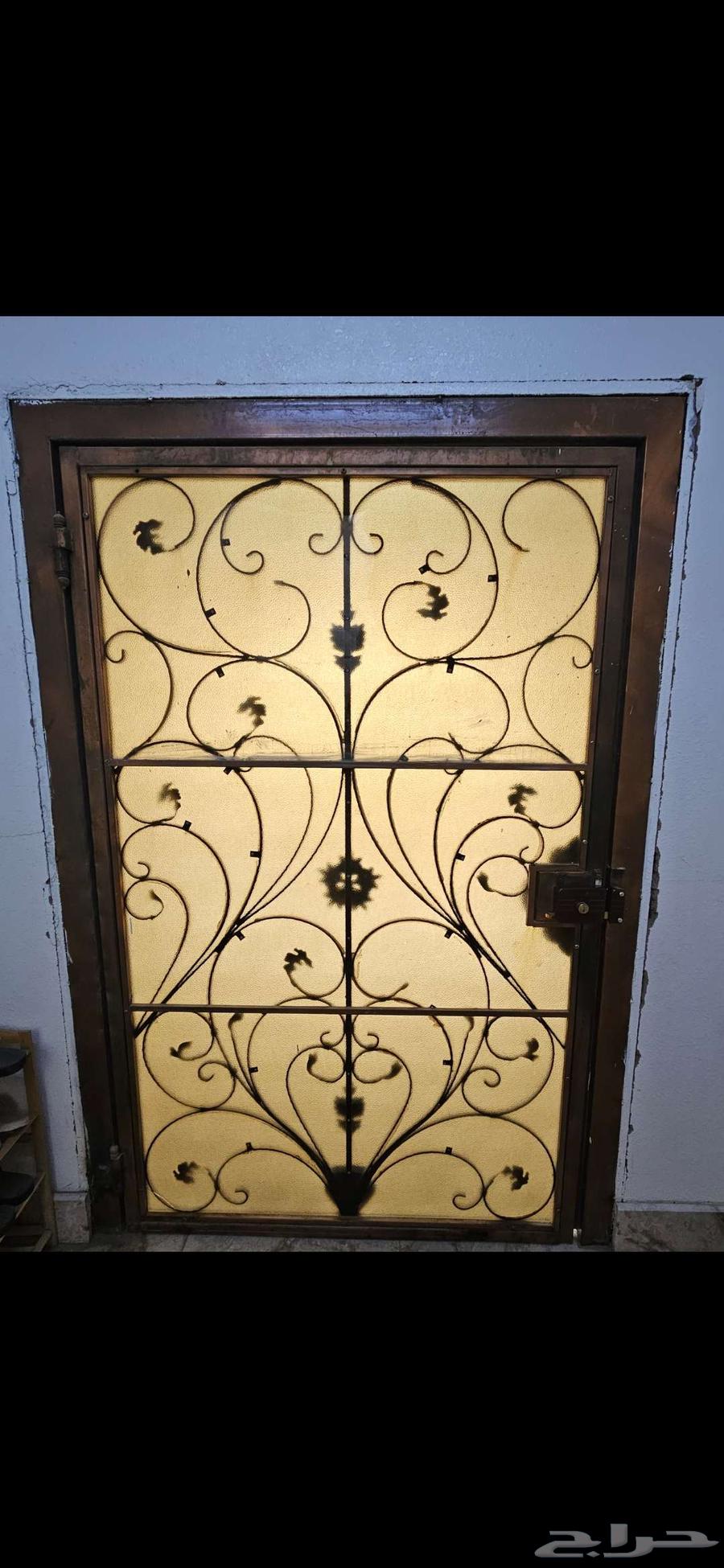 باب حديد عماره و باب حديد حوش.64582471007234111