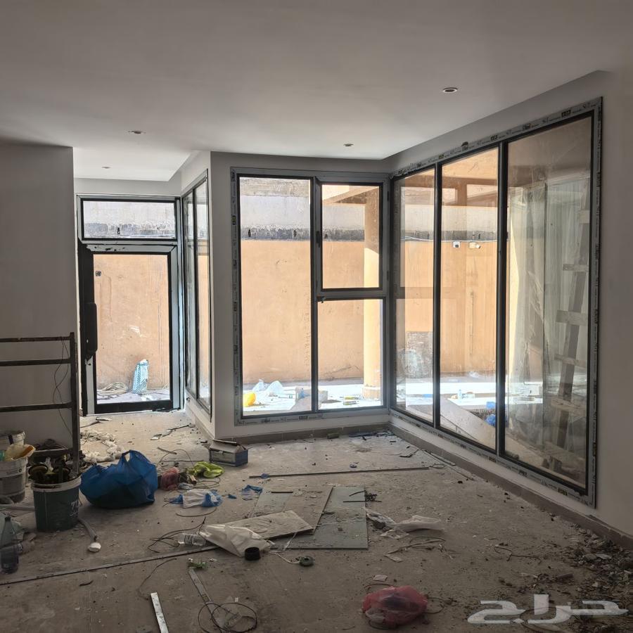 We have a team of craftsmen specializing in structural and cladding facades64582421971331112