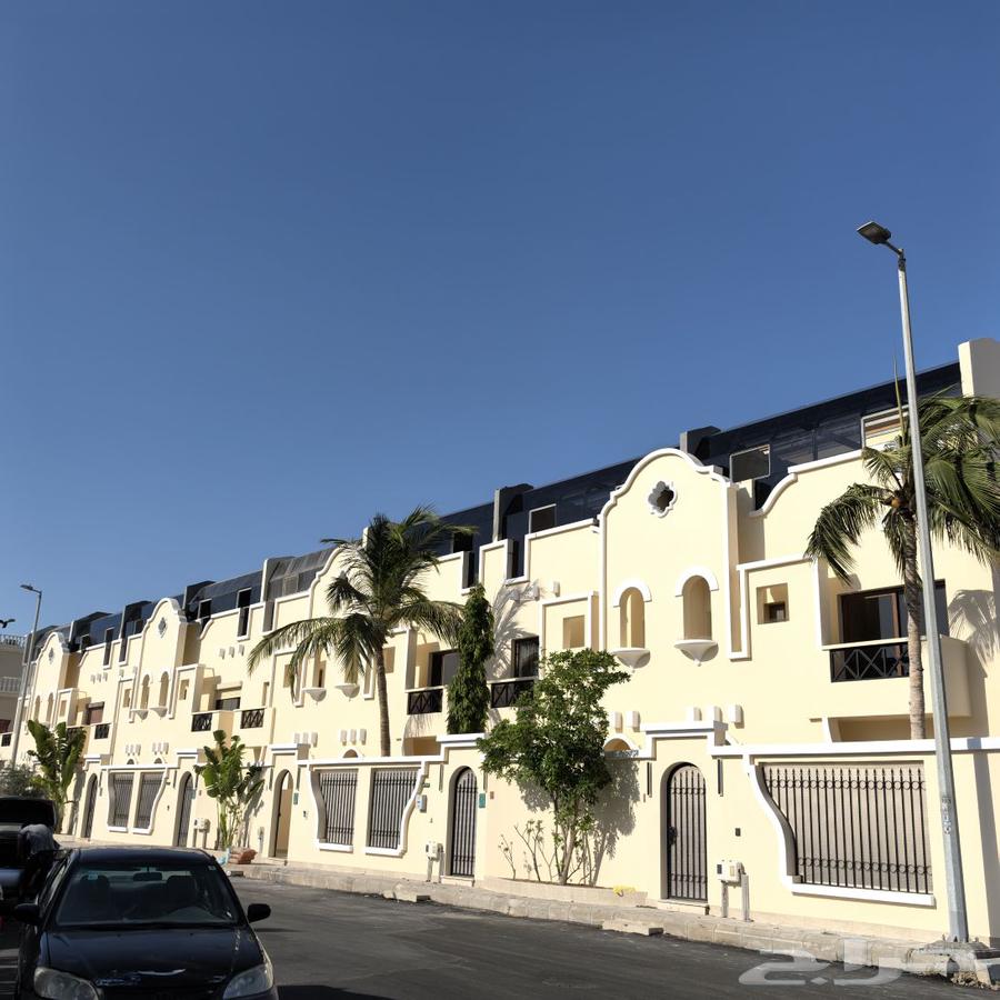 We have a team of craftsmen specializing in structural and cladding facades64582421971331114