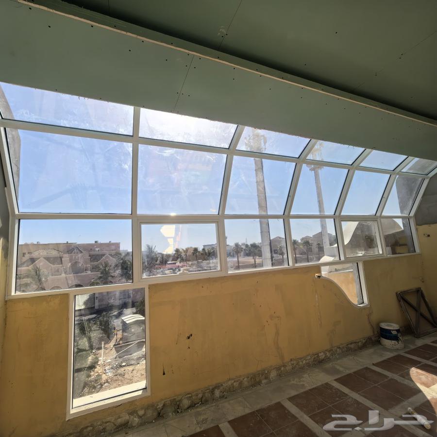 We have a team of craftsmen specializing in structural and cladding facades64582421971331113