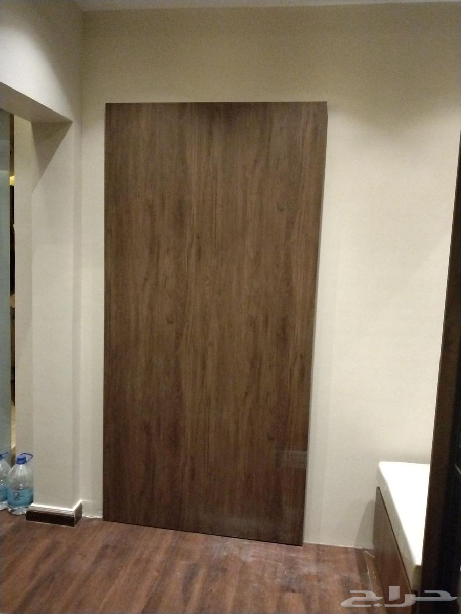 Decorative Carpenter Installing Sheboard, Door Opening, Closets, Console Making, Installation64582372246913112