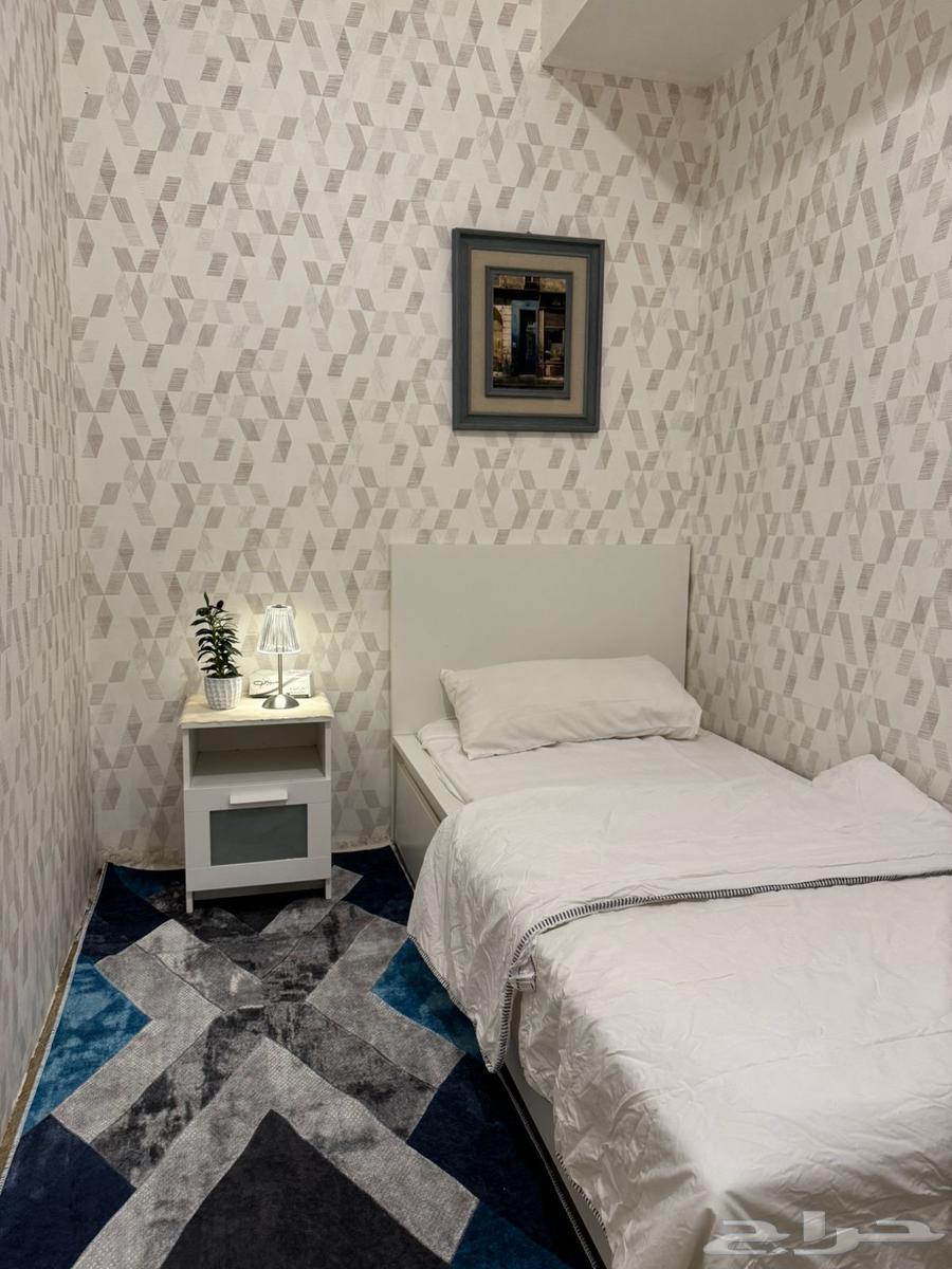 غرفة مؤثثة للإيجار السنوي في حي النزهه64572784873345112