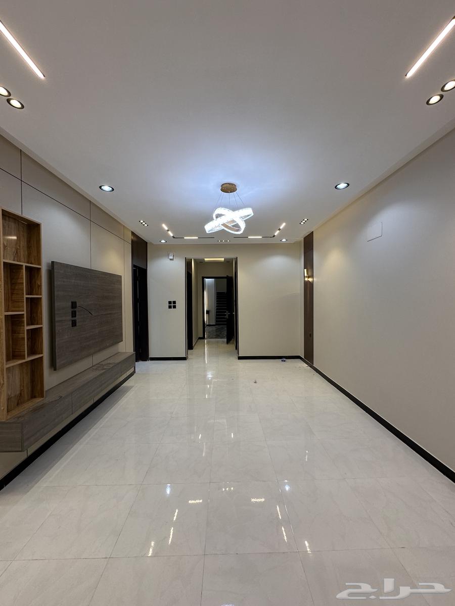 للبيع شقق ارضيه وروفات علويه9غرف تشطيب مودرن بدره الموسي64572801278211110