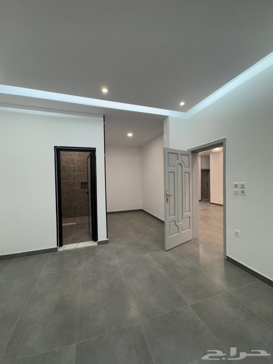 Renovated first floor for rent64582420381570114