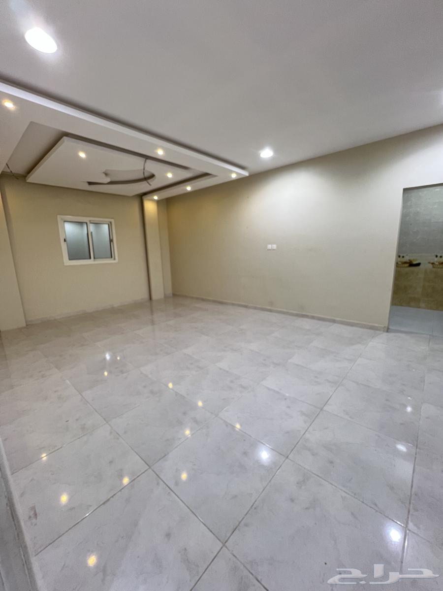 للإيجار دور أرضي في جنوب الهفوف64582403977602113