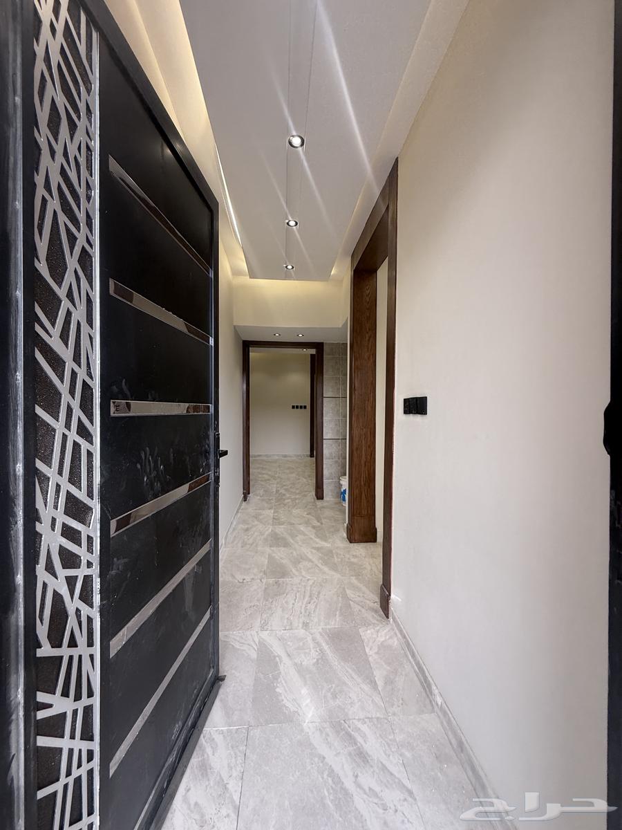 للبيع شقه ارضيه تشطيب فندقي ف ابها البديع ب 500 الف64582340281602114