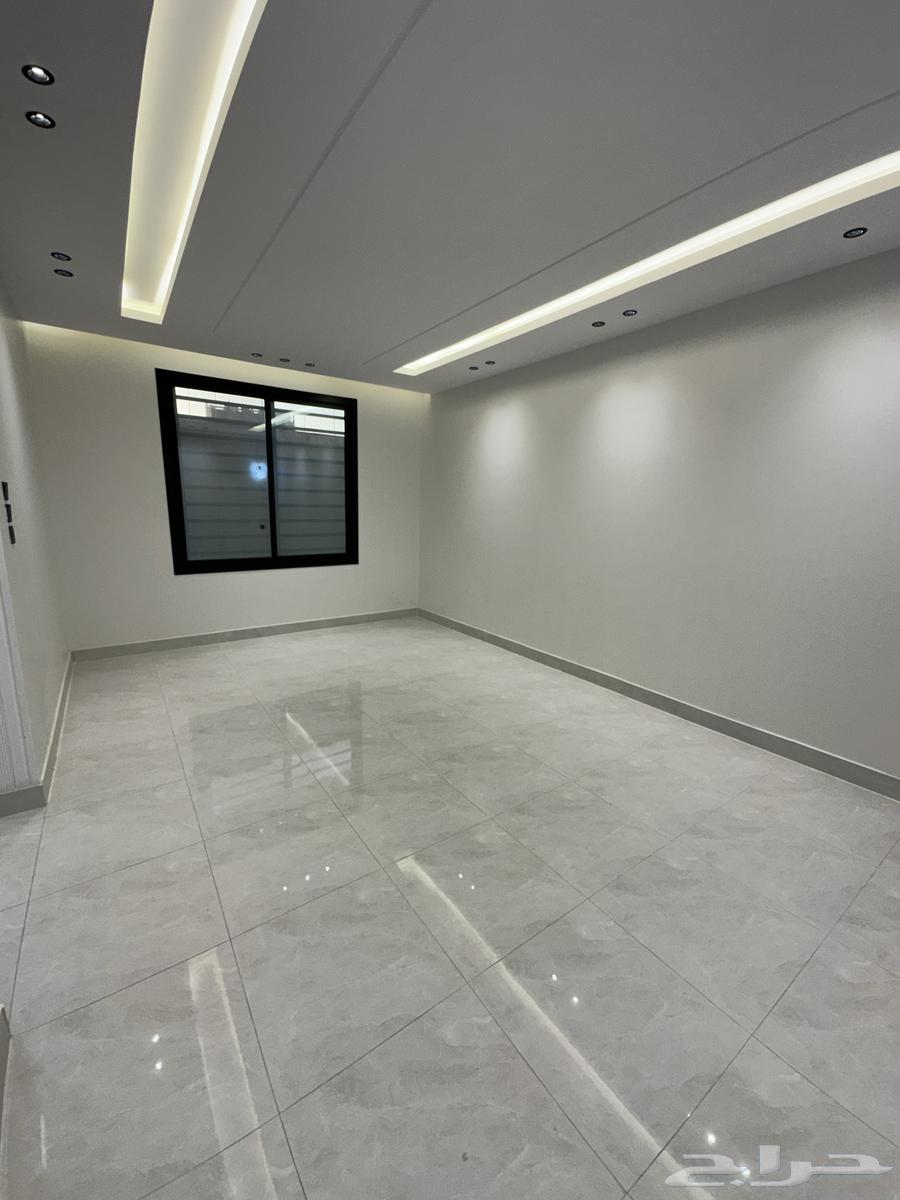 للبيع روفات ارضي وعلوي مودرن باسعار من 650 الف المحالة64582355952769110