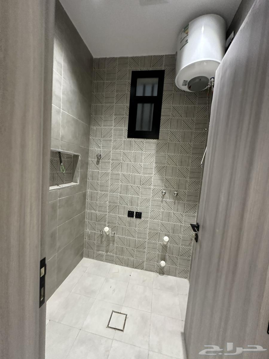 للبيع روفات ارضي وعلوي مودرن باسعار من 650 الف المحالة64582355952769114