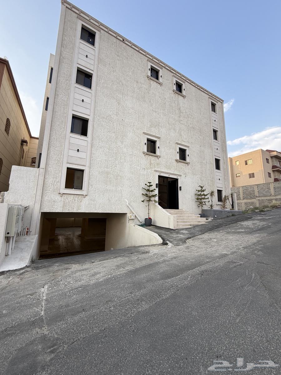 للبيع شقه دوبلكس تشطيب VIP في ابها حي المنسك64572784921347111