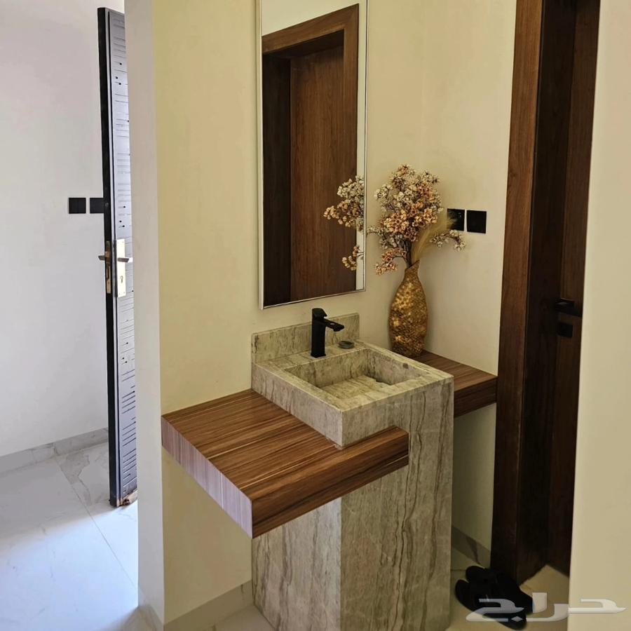 Details of sinks and marble tables64582372496771114