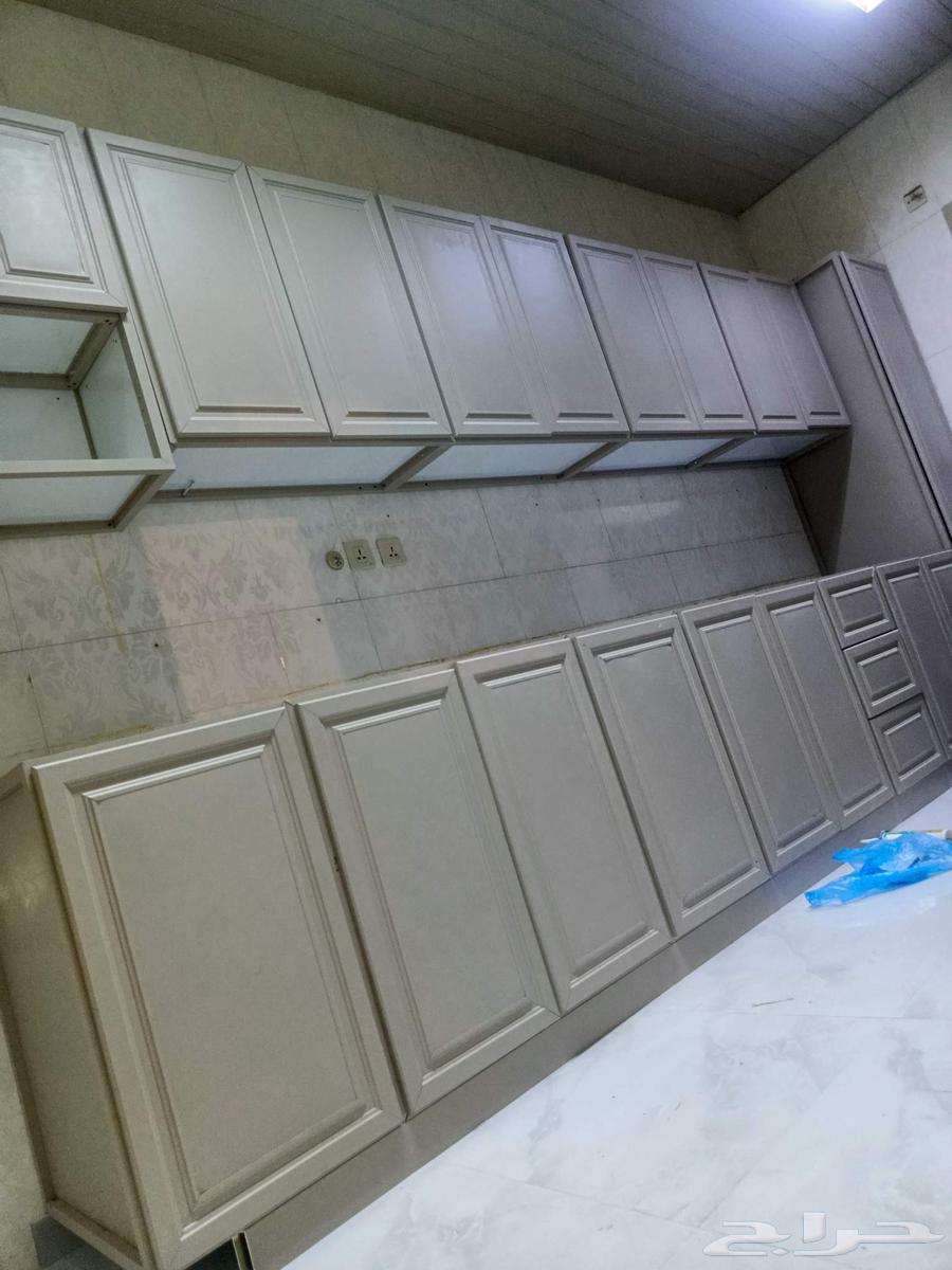 انا معلم المنيوم وابحث عن عمل معلم استركشل وسكريت ومطابخ وشب64582406090881113