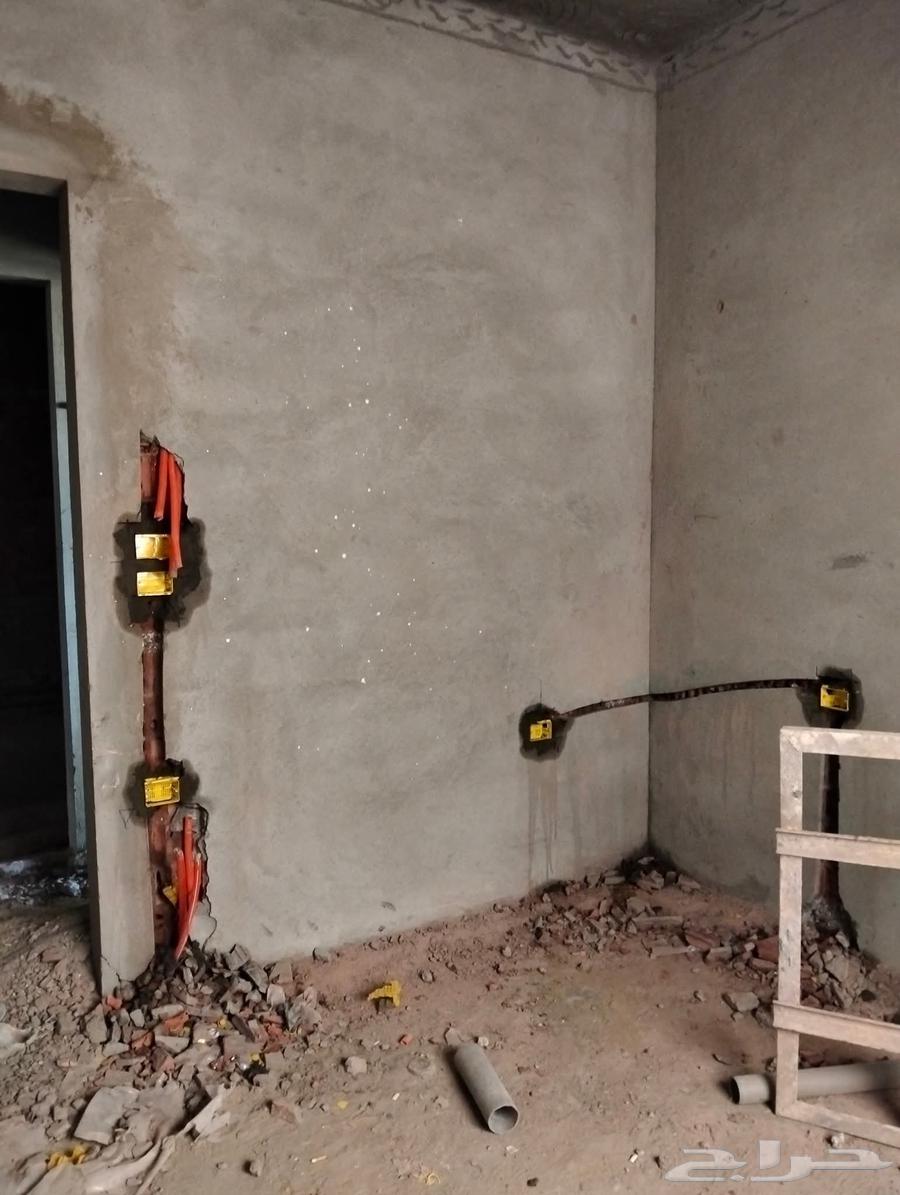 يوجد لدينا معلم تكسير ومعلم مباني ومعلم غزل مائي64582372915459111