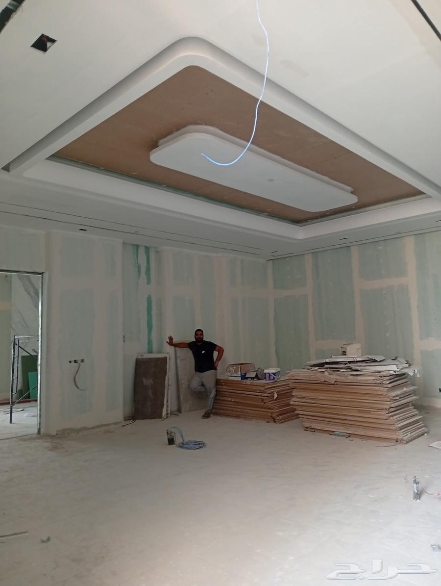 يوجد لدينا معلم تكسير ومعلم مباني ومعلم غزل مائي64582372915459113