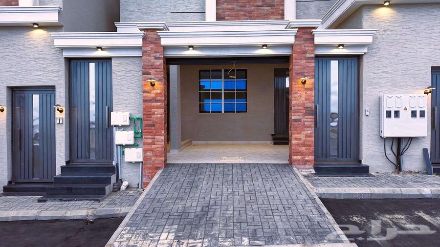 For sale: ground and upper apartments in a prime location close to all services64582404490754113