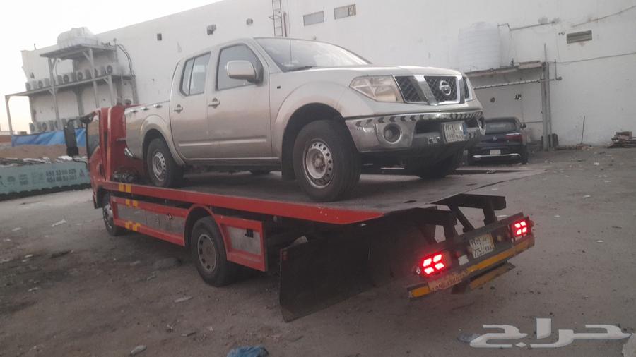 Hydraulic flatbed for transporting all types of vehicles, towing stuck cars64582388365569110