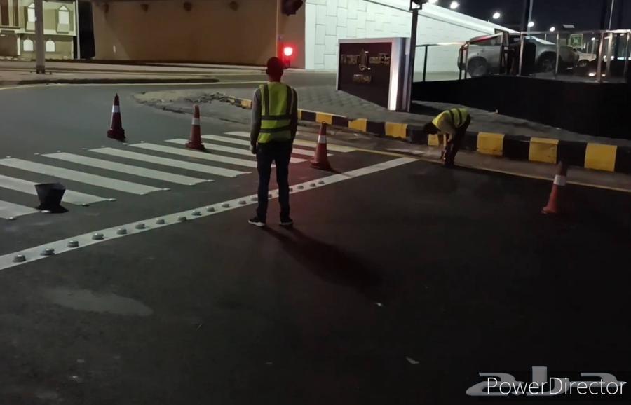 تركيب عيون القطط وعواكس الطرق64572967120771114