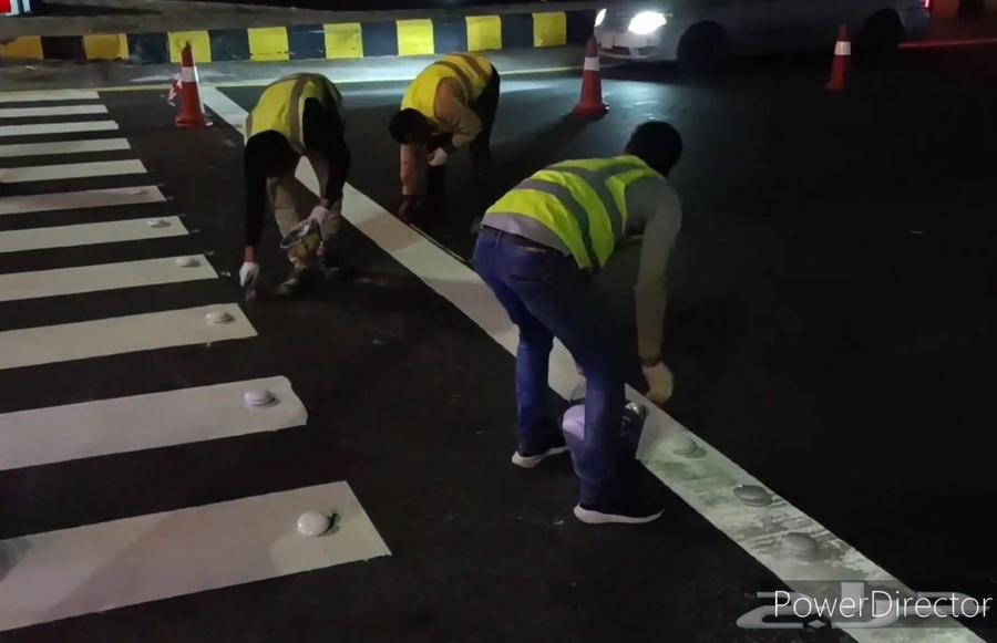 تركيب عيون القطط وعواكس الطرق64572967120771113