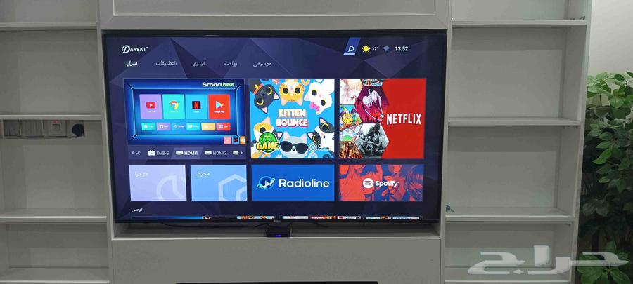 Installation and maintenance of screens, cameras, and shower64582485753091110