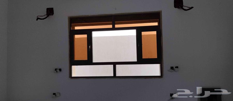 فني المنيوم تفصيل ابواب درايش واجهات مطابخ وصيانه كامله64582356915587110